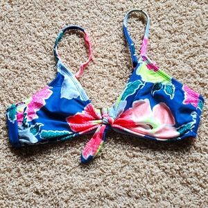 Xhilaration floral bikini top